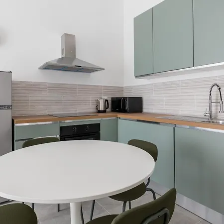 Urban Nest Artigiano House *