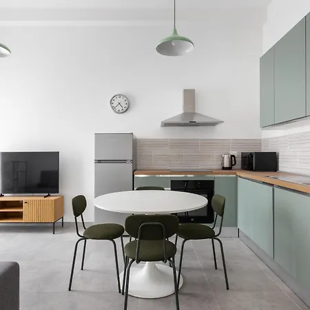 Urban Nest Artigiano House