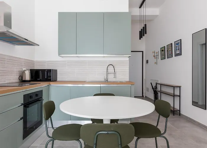 Urban Nest Artigiano House شقة